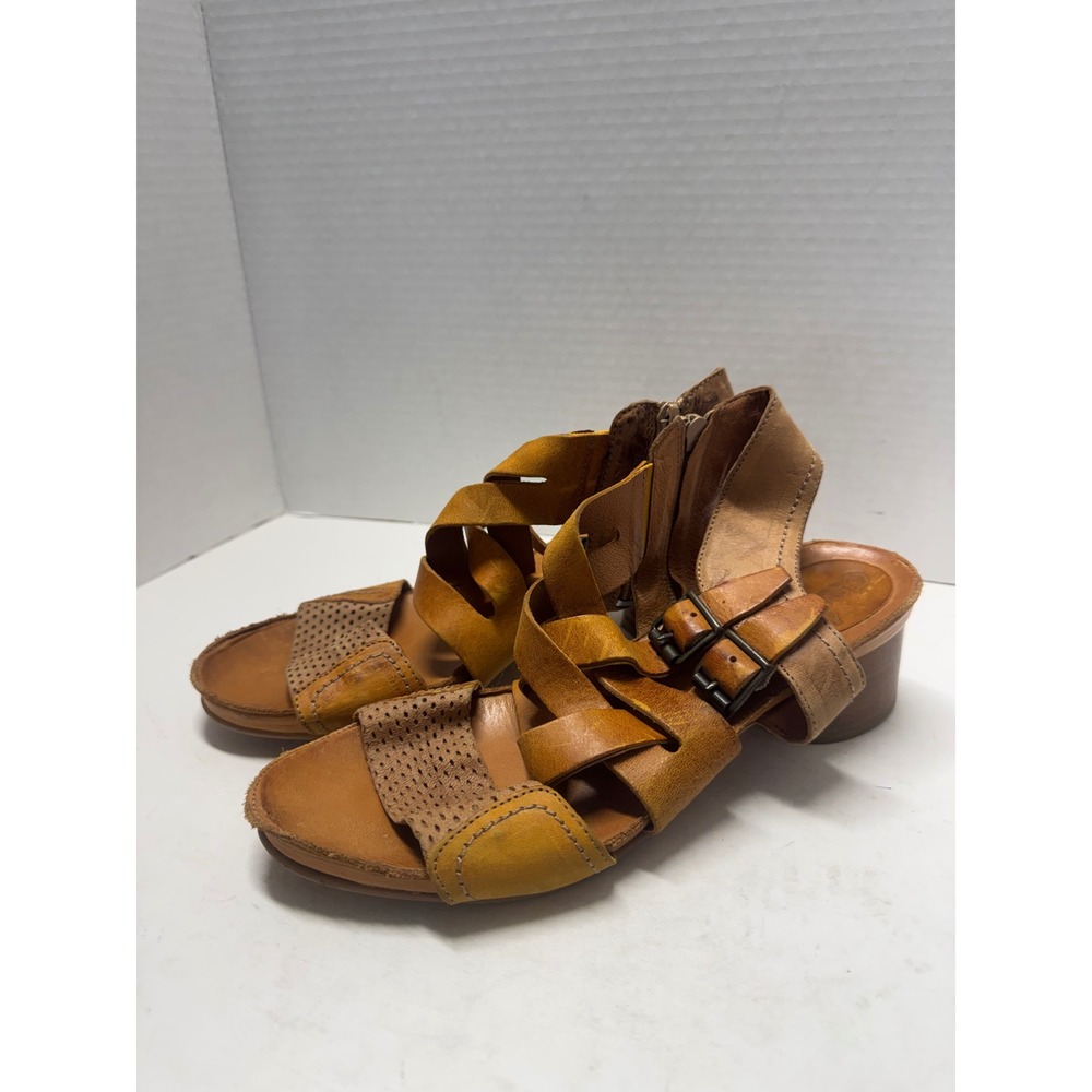 Casta Tan Leather Gladiator Block Heel Sandals Made in Portugal Size 40 9